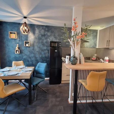 Modern Jungle - Colmar Apartment ภายนอก รูปภาพ
