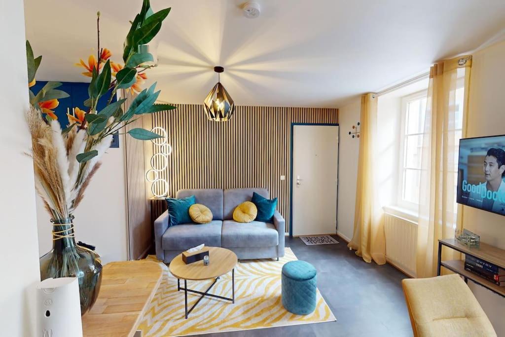 Modern Jungle - Colmar Apartment ภายนอก รูปภาพ