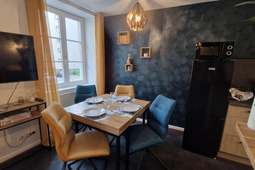 Modern Jungle - Colmar Apartment ภายนอก รูปภาพ