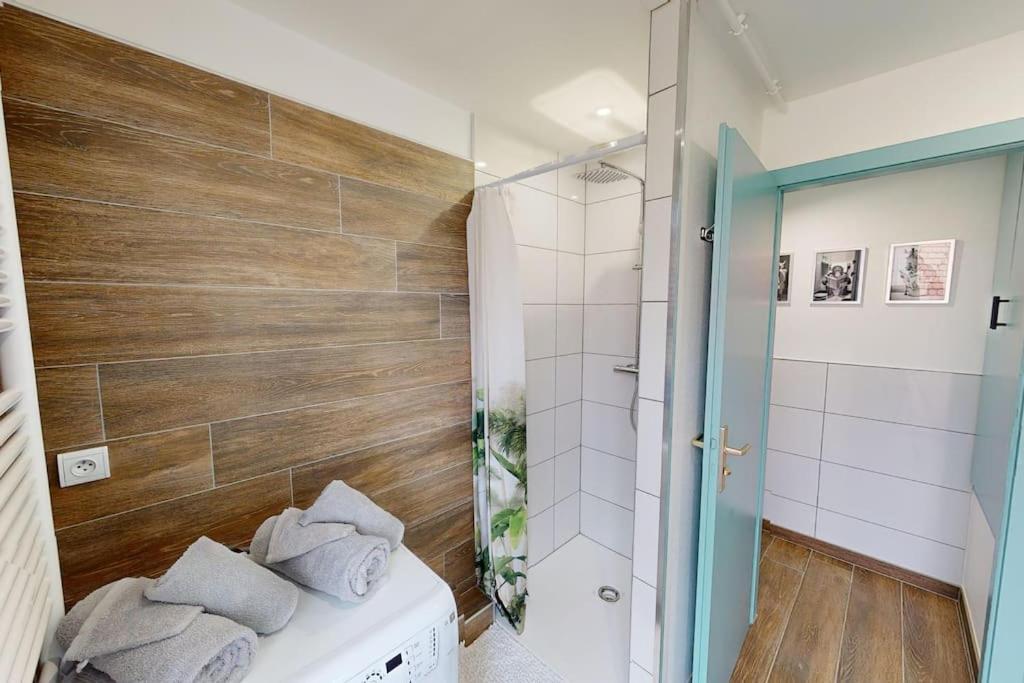 Modern Jungle - Colmar Apartment ภายนอก รูปภาพ