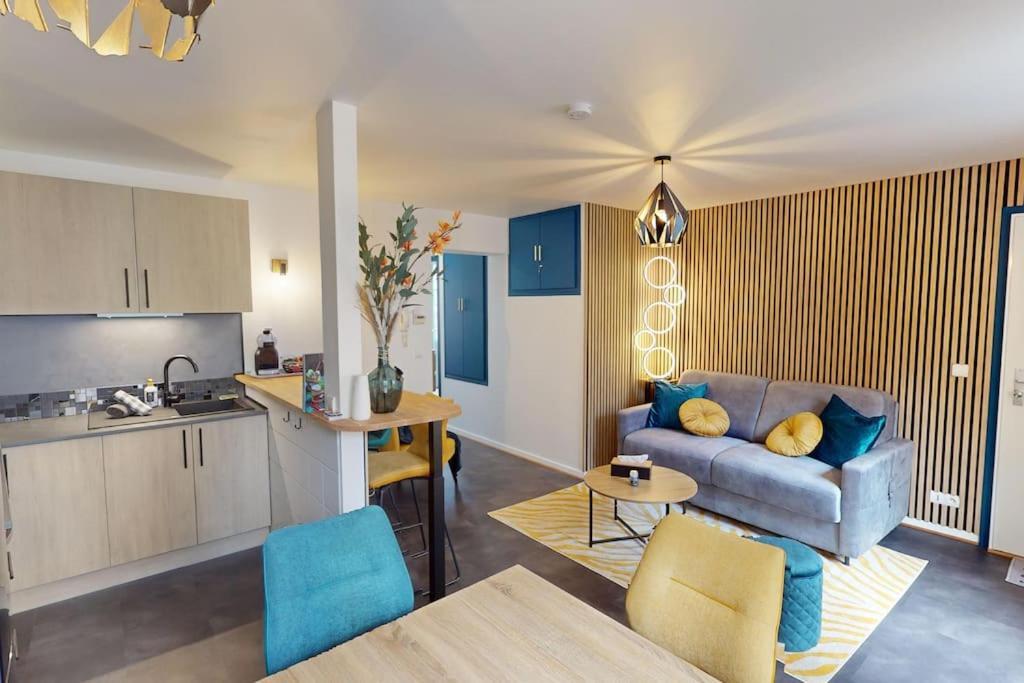 Modern Jungle - Colmar Apartment ภายนอก รูปภาพ